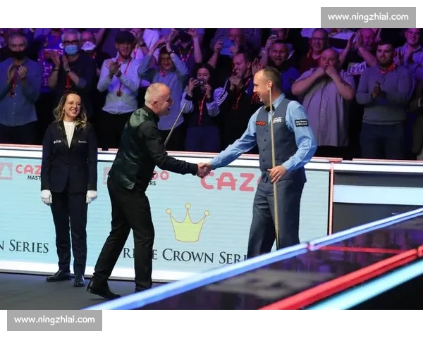 终场绝杀：逆袭时刻的巅峰对决，惊险一刻成就传奇荣耀